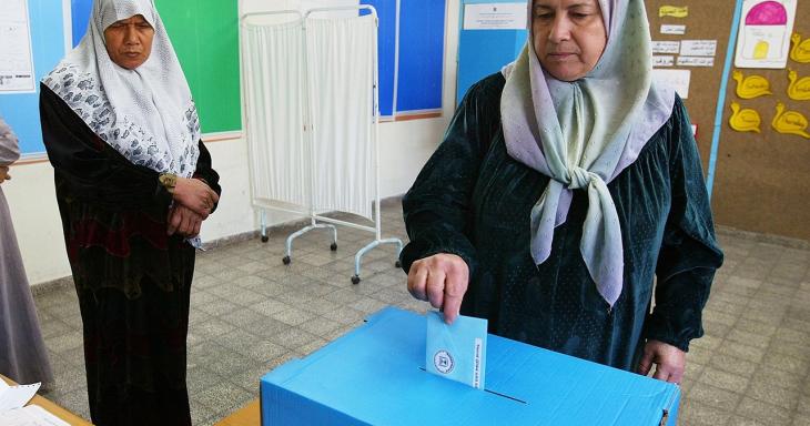 Arab woman voting