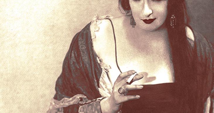 Photo of a Yiddish theater actress
