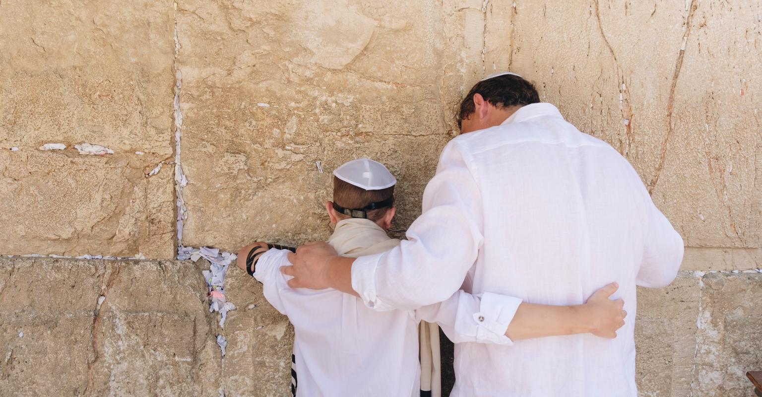 Jews praying