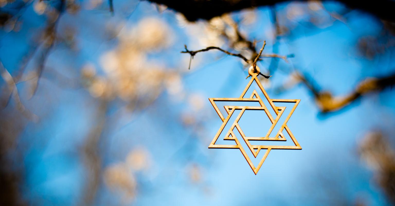 Star of David on a tree