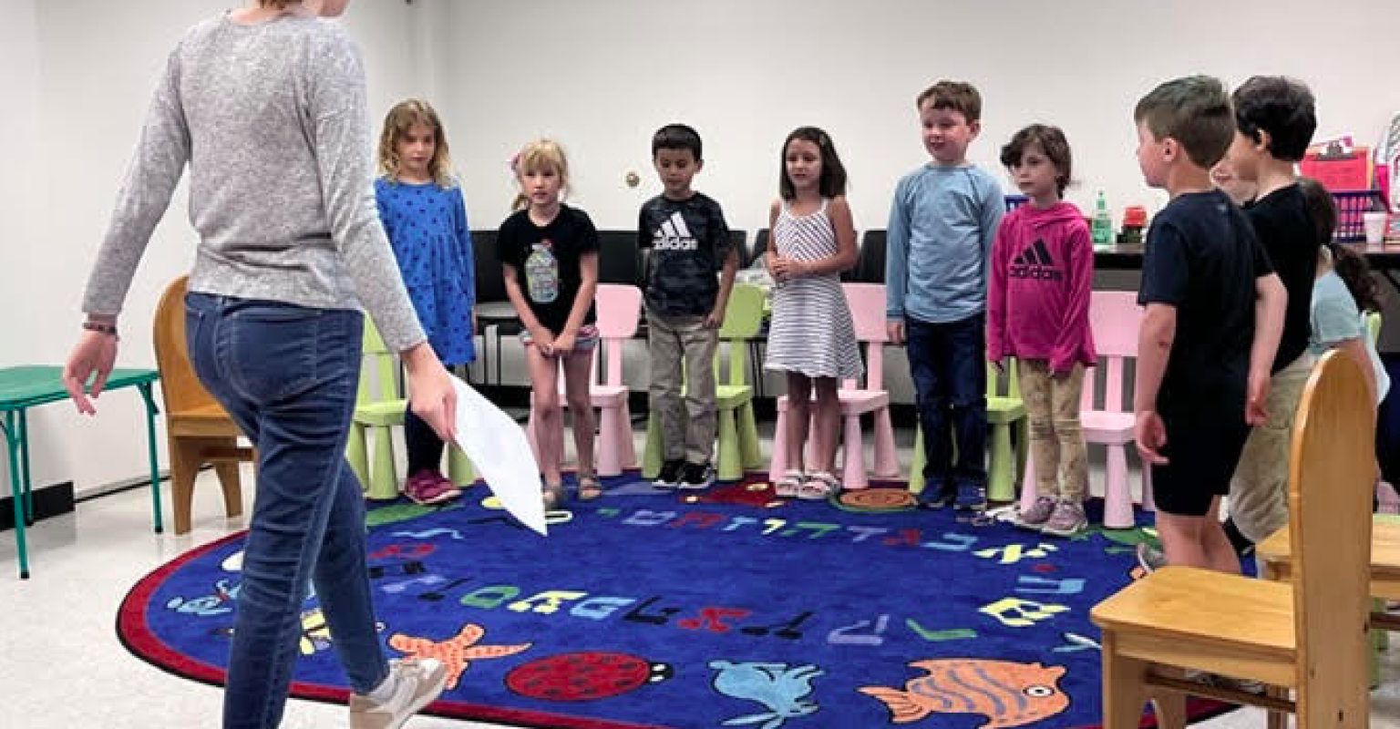 Hebrew Through Movement