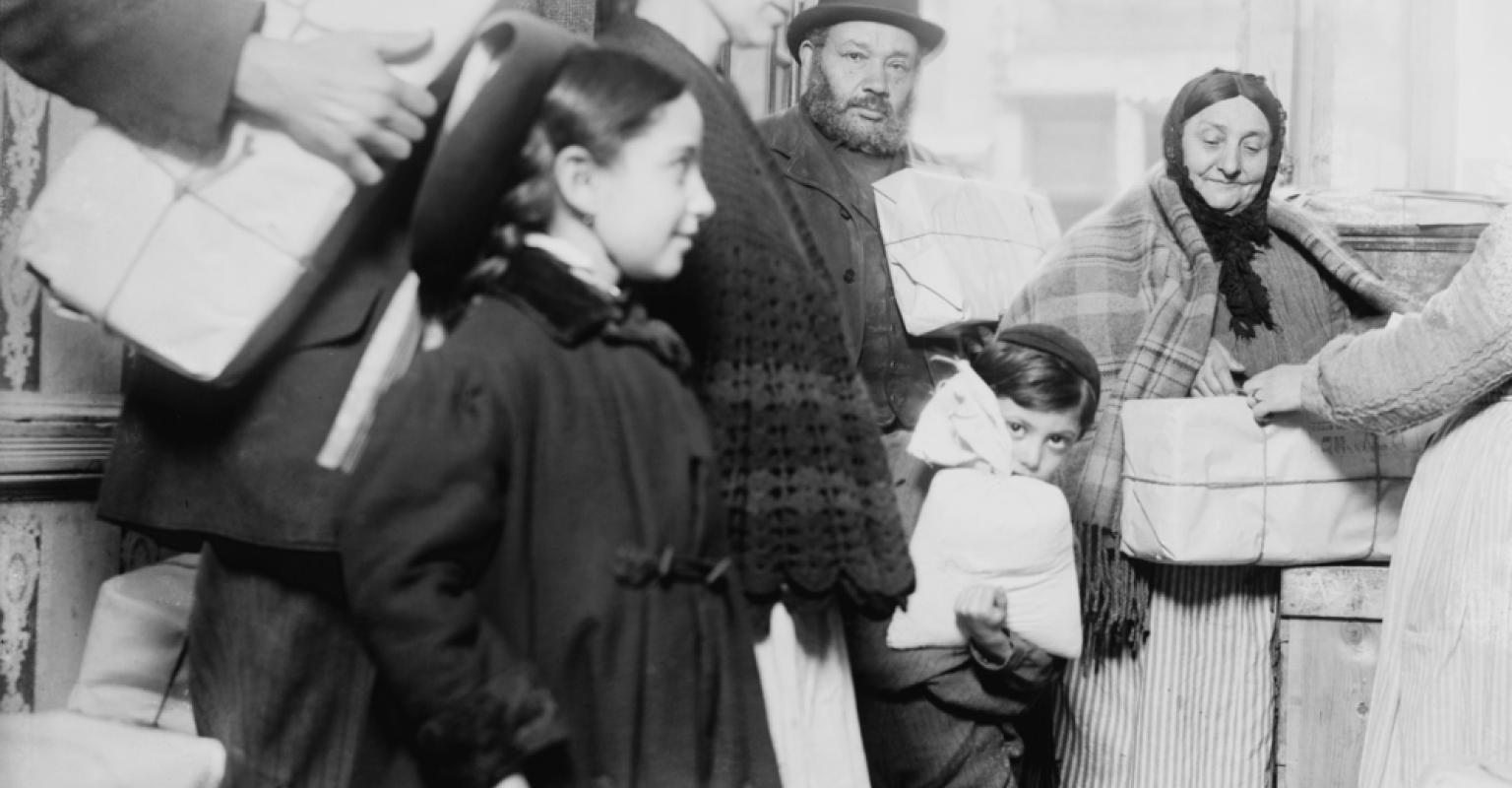 Passover matzo were given to poor Jewish people in New York City. Jewish communities established mutual-aid societies to aid the poor in their neighborhoods. April 1908