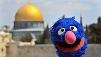 Shalom Sesame: Grover Visits Jerusalem