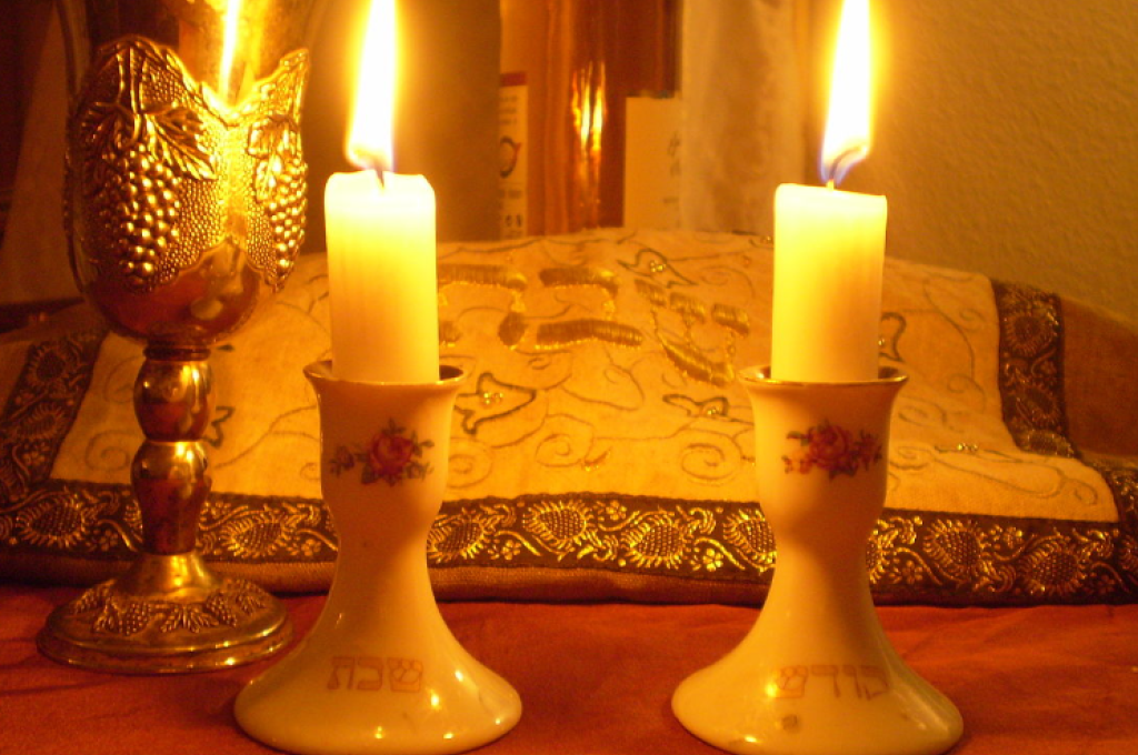 Shabbat candles 