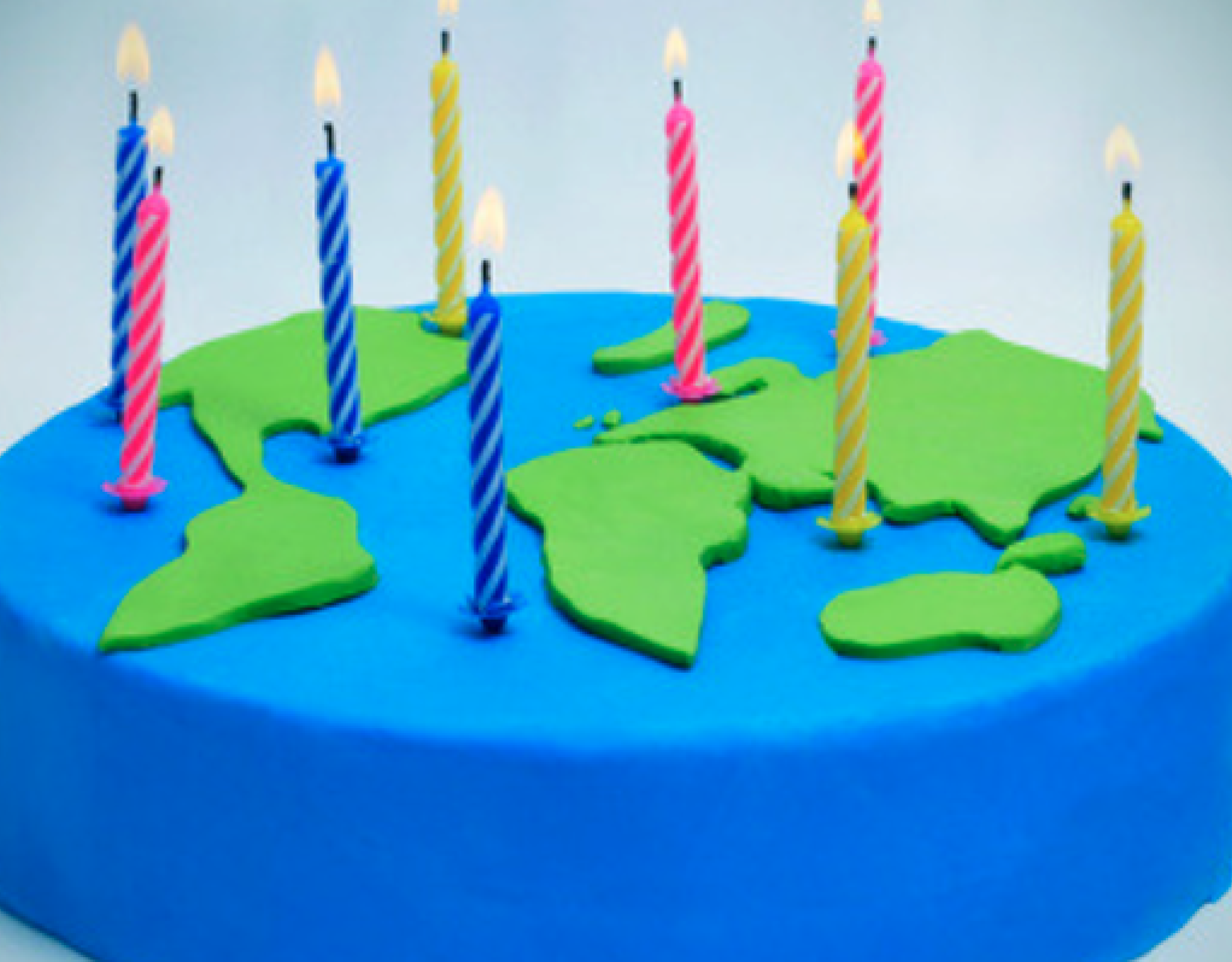Cake with world