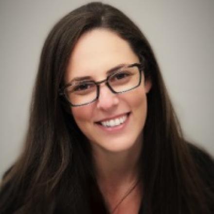 Carly Orshan headshot