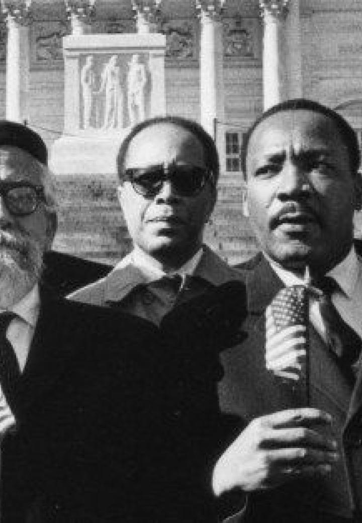 MLK and Rabbi Heschel marching together