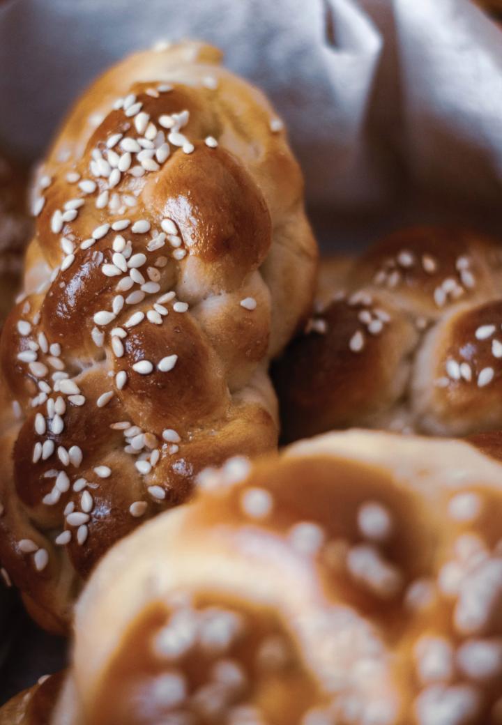 A basket of Challas