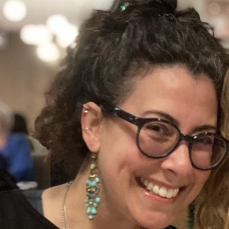 Shoshana Bloom